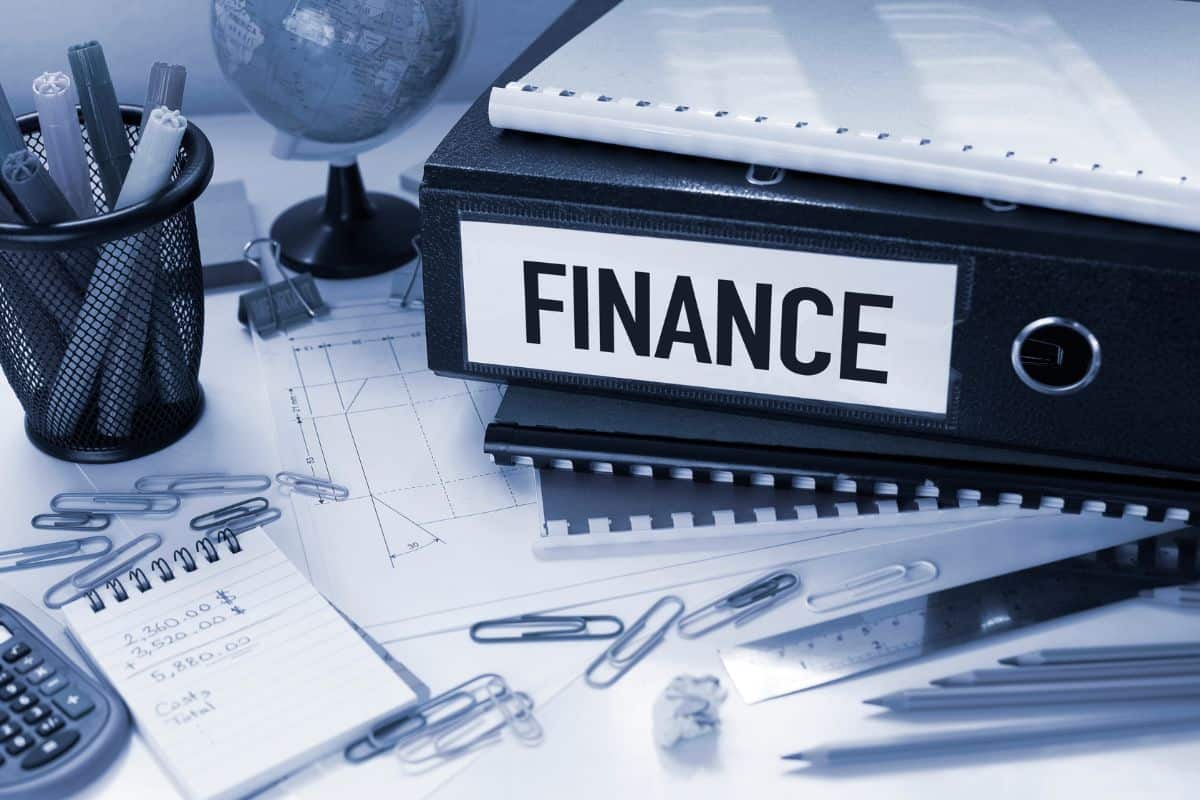 Hotel Finance - Chandra Himawan